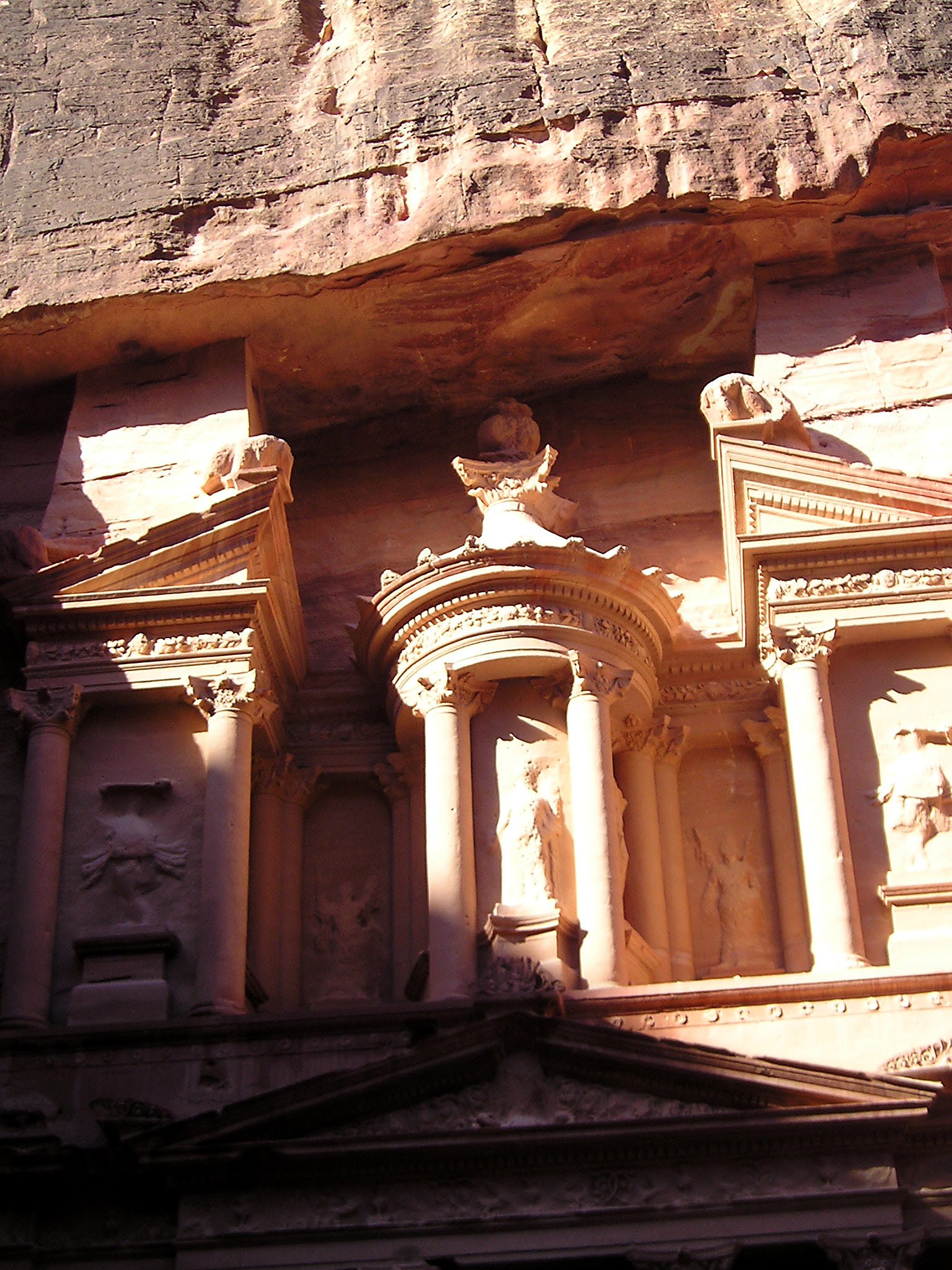 petra.html